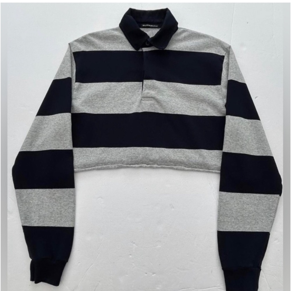 Brandy Melville Black and Gray Striped Cropped Rugby Top